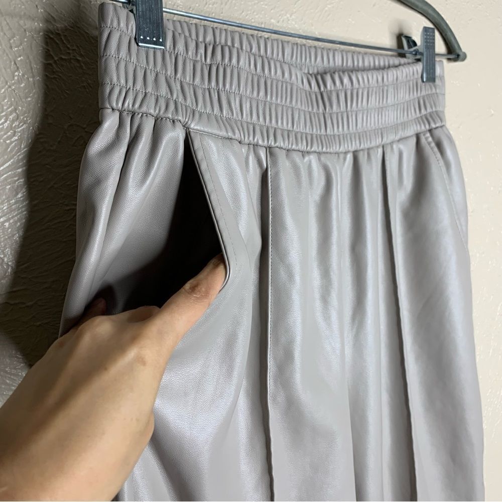 Maison d' Amelie Paris Faux‎ Leather Pull On Pants - Picture 4 of 11